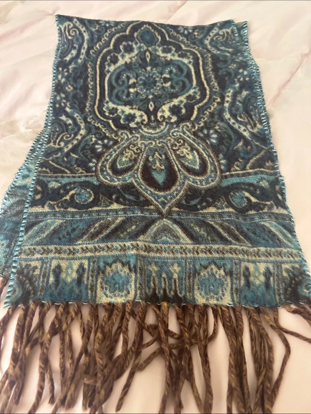 N/A soft paisley